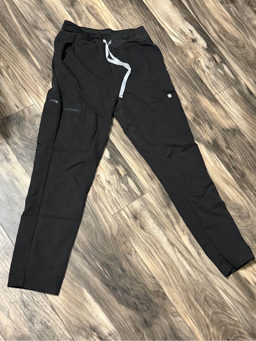 Women's figs Black Drawstring Cargo Jogger Pants
